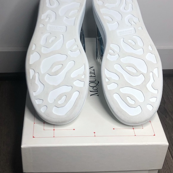 Alexander McQueen Men's Sneakers Metallic/Blue - Picture 8 of 15